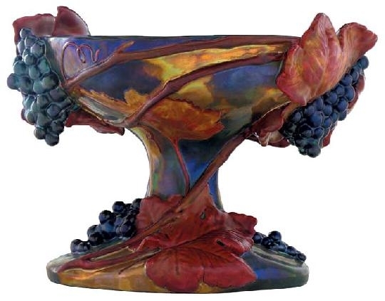 Zsolnay Fruit-dish with grapes ornaments, Zsolnay, around 1903