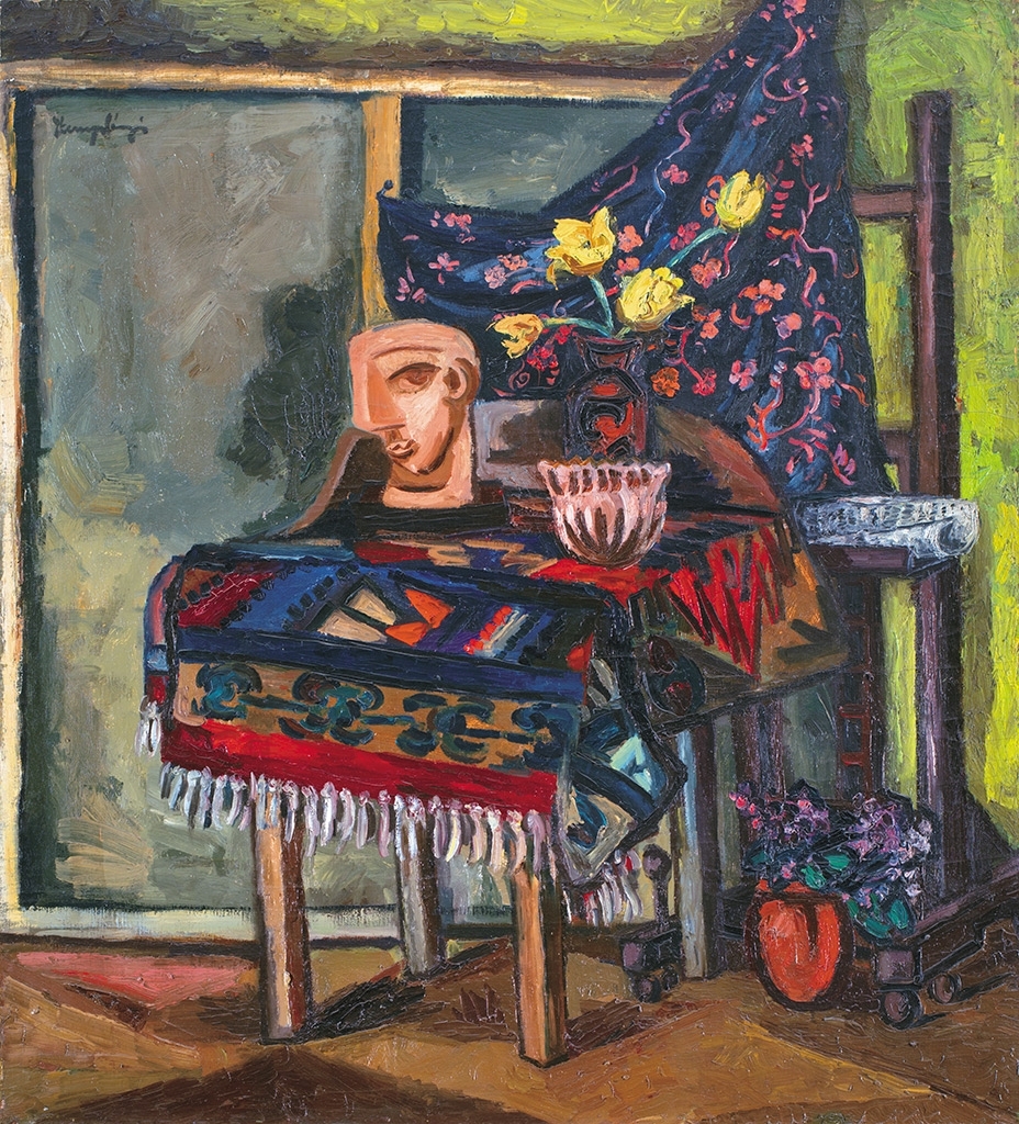 Zemplényi Magda (1899-1965) Still-life with a Picasso statuette