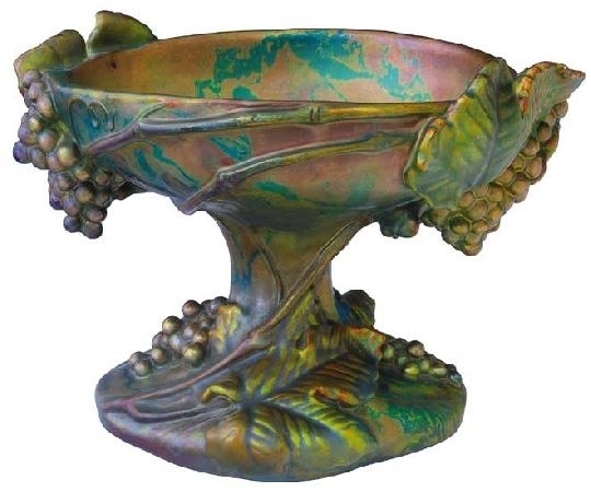Zsolnay Fruit-dish with grapes ornaments, Zsolnay, around 1900