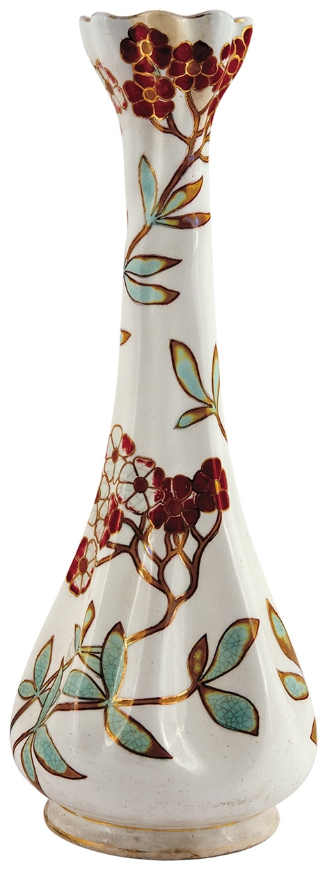 Zsolnay Karcsú váza, virágos díszítménnyel, Zsolnay, 1902