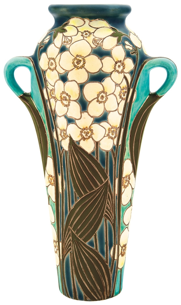 Zsolnay Virágos díszítményű váza, két füllel, Zsolnay, 1900