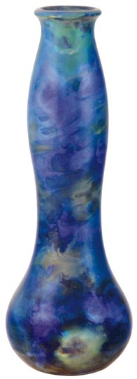 Zsolnay Hosszúnyakú váza, Zsolnay, 1900 körül  Formaterv: Sikorski Tádé