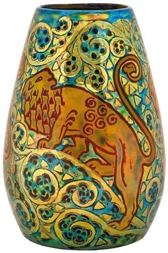 Zsolnay Art-deco vase with lions, Zsolnay, 1913 Decoration design: Sándor Hidasy Pilló Design: 1898