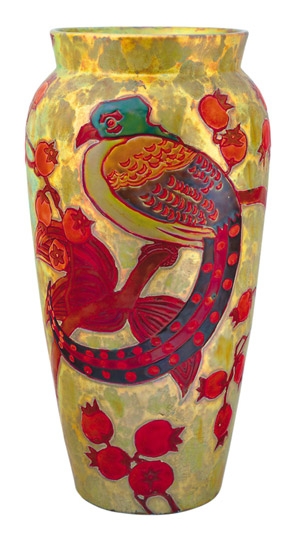 Zsolnay Vase with bird of paradise décor, Zsolnay, 1905   Décorplan: Géza Nikelszky