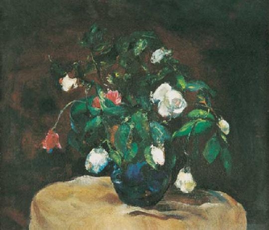 Frank Frigyes (1890-1976) Roses in a cobalt blue vase