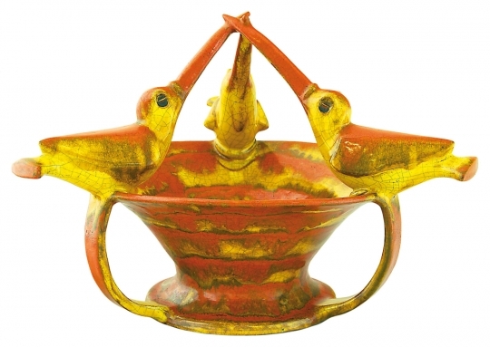Gorka Géza (1894-1971) Bowl with three humming-bird figures, 1932-35 Desing by: Gorka Géza, Nógrádverőce
