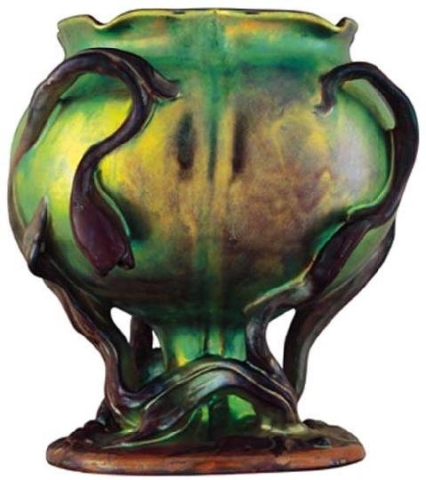 Zsolnay Tulip vase, Zsolnay, around 1900, restored