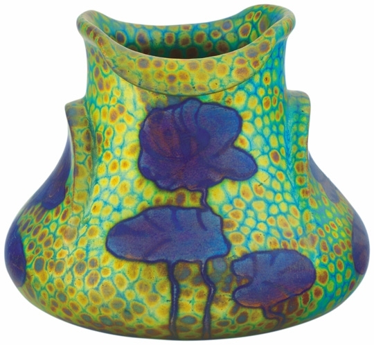 Zsolnay Nabis-váza tavirózsákkal, Zsolnay, 1901