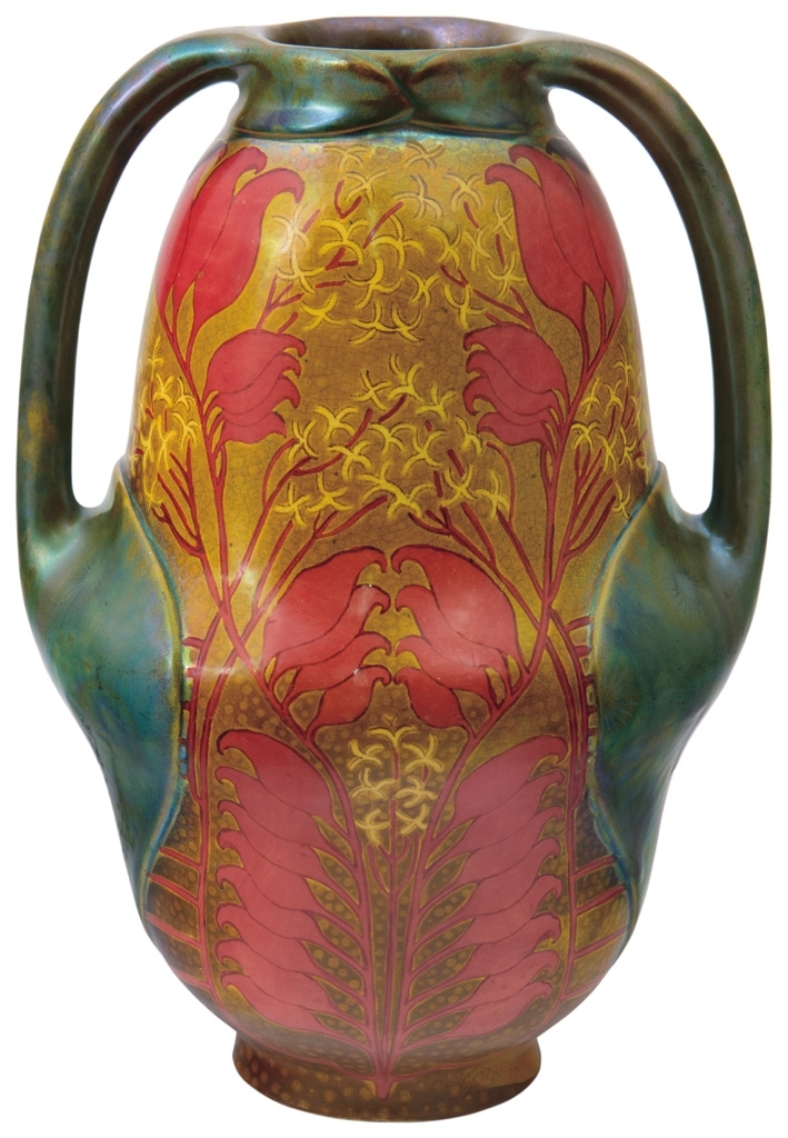Zsolnay Vase with two leaf handles, c. 1903 Decor plan by: Apáti-Abt, Sándor