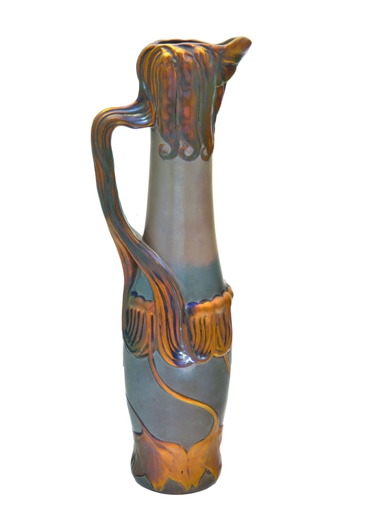 Zsolnay Pitcher with a decor of peas, Zsolnay, c. 1900