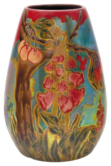 Zsolnay Vase with foxglove ornaments, Zsolnay, c. 1910, Design by: Nikelszky, Géza