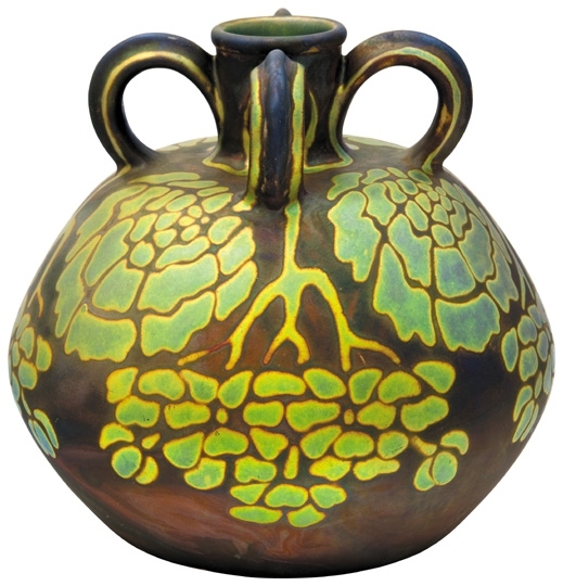 Zsolnay Vase with leaf decor, Zsolnay, 1900, Form plan by: Apáti Abt, Sándor, Design by: Hans Christiansen