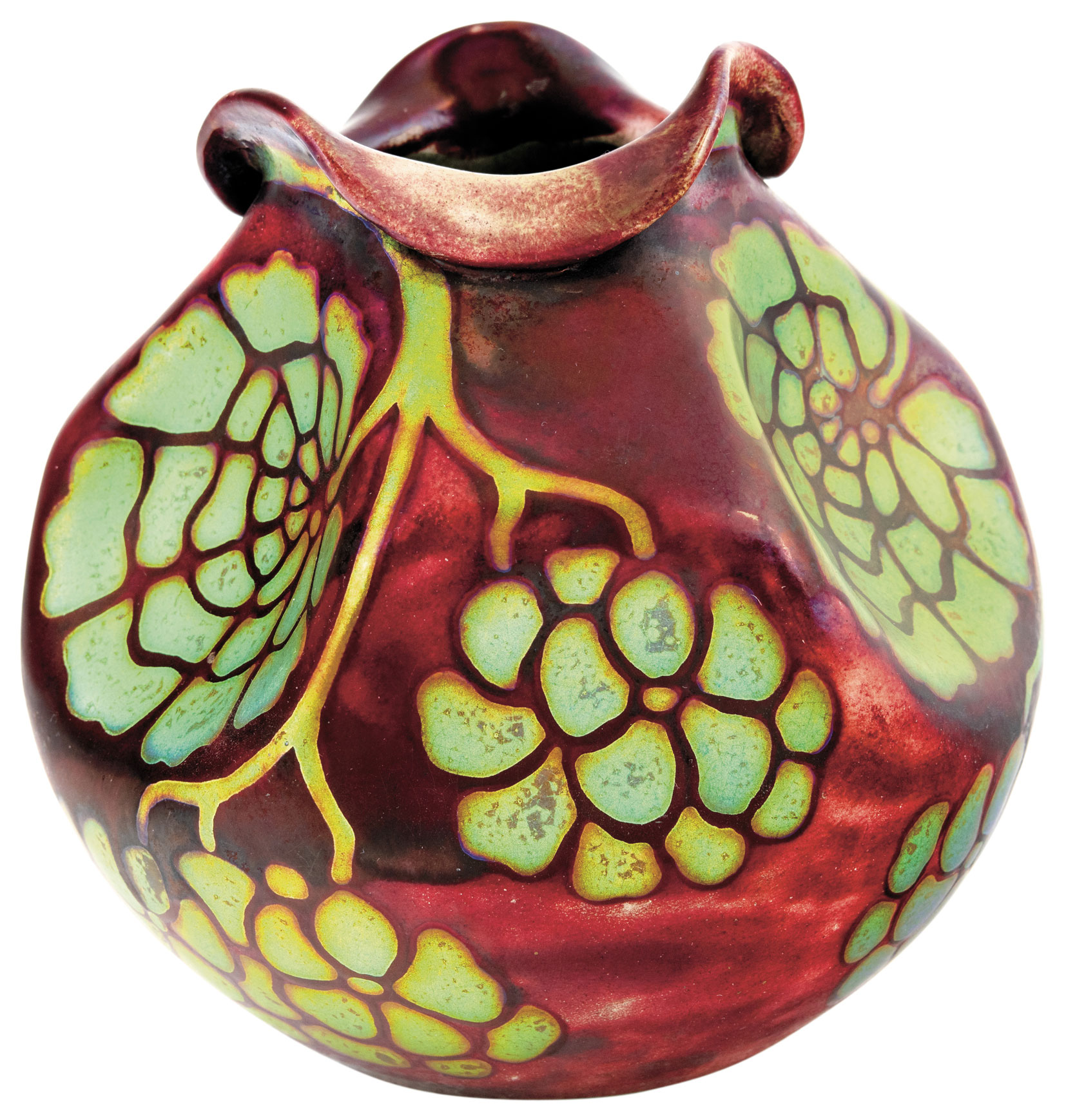 Zsolnay Vase with a stylised Pattern of Geraniums, 1901, DESIGN BY: SIKORSKI TÁDÉ